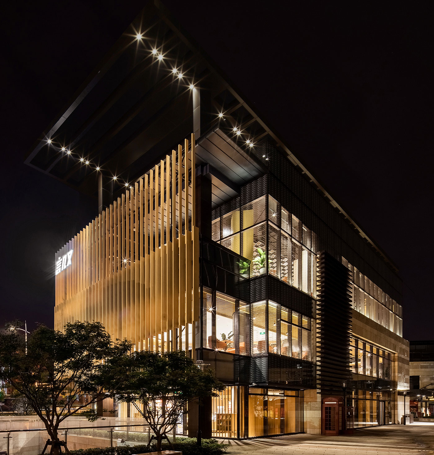 上海言几又宝龙城概念店